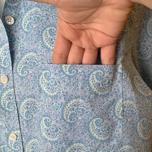 L.l.bean BUTTON UP BLOUSE IN BLUE PAISLY PRINT SIZE MEDIUM - Picture 11 of 11